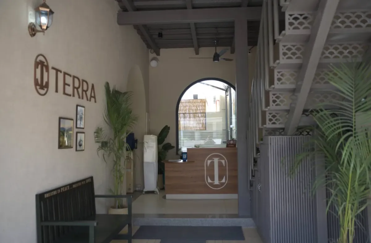 Terra (Indoor Courts & Cafe)